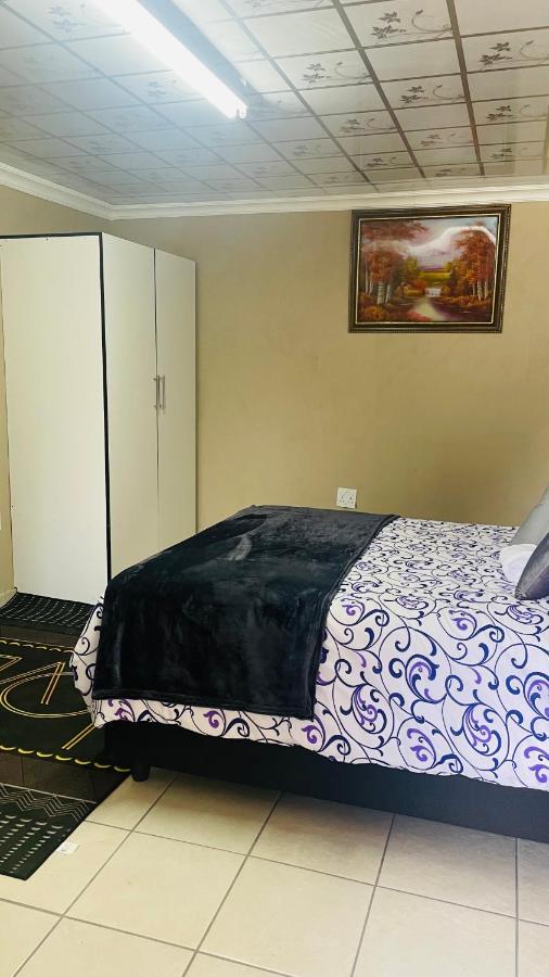 Super Classic Guest House Преторія Екстер'єр фото