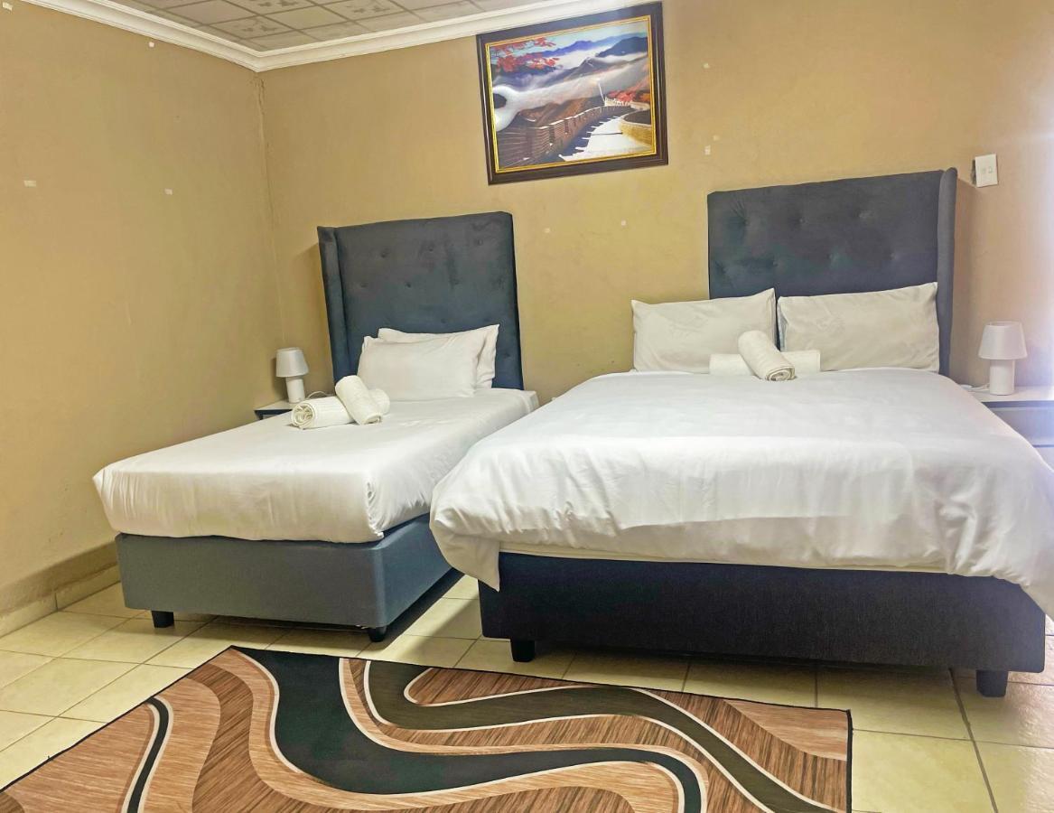 Super Classic Guest House Преторія Екстер'єр фото